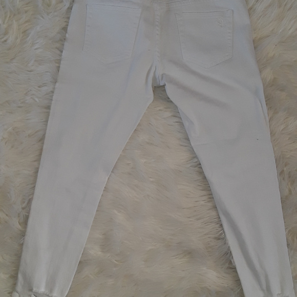 V.I.P White Jeans - Picture 2 of 6